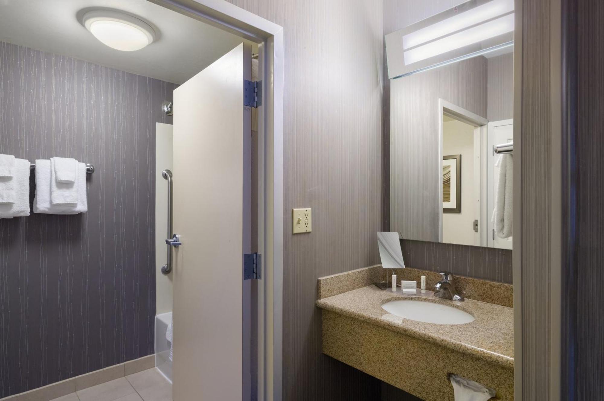Courtyard By Marriott Scranton Montage Mountain Hotel Moosic Екстериор снимка